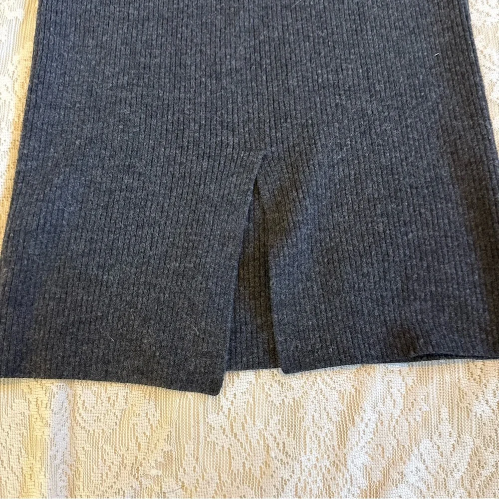 Theory Uliana noble ribbed bodycon midi sweater dress - Picture 5 of 7